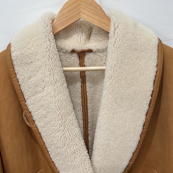 Frame | RARE NWT Cocoon Shearling Coat seen on Giselle Bundchen and Olivia Munn - Picture 5 of 12